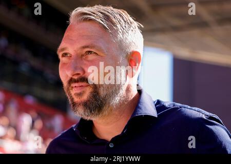 UTRECHT, PAESI BASSI - 20 AGOSTO: Allenatore Michael Silberbauer (FC Utrecht) durante la partita Eredivisie dell'FC Utrecht e dell'SC Heerenveen al de Galgen Foto Stock