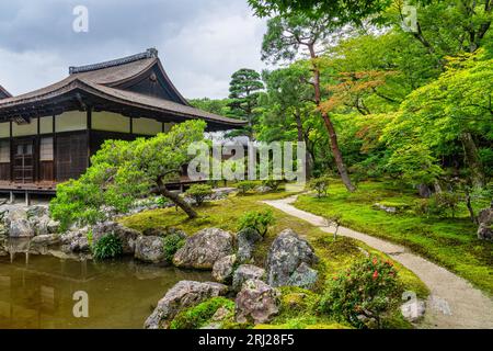 Vista panoramica nel meraviglioso Tempio Ginkaku-ji di Kyoto. Giappone. Foto Stock