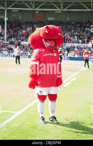 Wrexham AFC contro Swindon Town giocata a Wrexham 90 min di azione terminando 5 pareggi totali (Terry Scott / SPP) Foto Stock