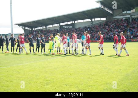 Wrexham AFC contro Swindon Town giocata a Wrexham 90 min di azione terminando 5 pareggi totali (Terry Scott / SPP) Foto Stock