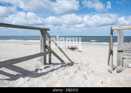 spiaggia con sabbia nel mare del nord Foto Stock