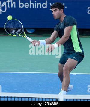 20 agosto 2023: Carlos Alcaraz (ESP) perde contro Novak Djokovic (SRB), 6-7 7-6 al Western & Southern Open, giocando al Lindner Family Tennis Center di Mason, Ohio, {USA} © Leslie Billman/Tennisclix/Cal Sport Media Foto Stock