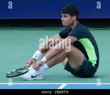 20 agosto 2023: Carlos Alcaraz (ESP) perde contro Novak Djokovic (SRB), 6-7 7-6 al Western & Southern Open, giocando al Lindner Family Tennis Center di Mason, Ohio, {USA} © Leslie Billman/Tennisclix/Cal Sport Media Foto Stock