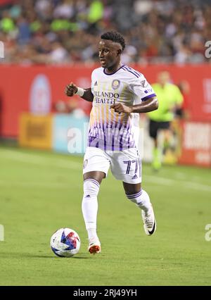 Chicago, USA, 20 agosto 2023. Major League Soccer (MLS) Iván Angulo (77) di Orlando City SC gestisce il pallone contro il Chicago Fire FC al Soldier Field di Chicago, Illinois, USA. Credito: Tony Gadomski / All Sport Imaging / Alamy Live News Foto Stock