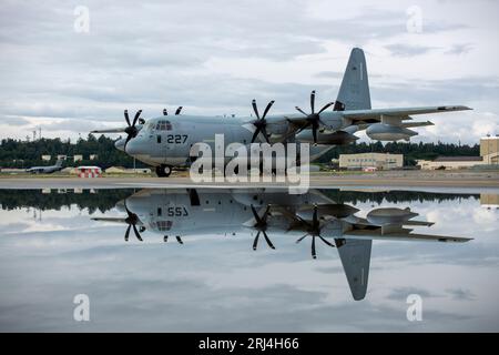 U.S. Marines Aerial Refueler Transport Squadron at Alaska, 10 agosto 2023. Foto del corpo dei Marines degli Stati Uniti di Lance Cpl. Samantha Rodriguez Foto Stock