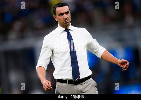 Raffaele Palladino, allenatore dell'AC Monza, guarda prima della partita di serie A tra FC Internazionale e AC Monza. Foto Stock