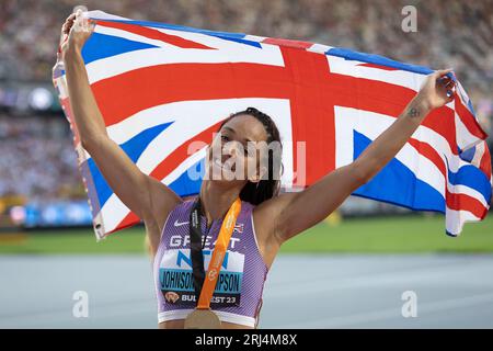 Katarina Johnson-Thompson (GBR), Women - Heptathlon, medaglia d'oro durante i Campionati mondiali di atletica leggera 2023 il 20 agosto 2023 al Nemzeti Atletikai Kozpont di Budapest, Ungheria Foto Stock