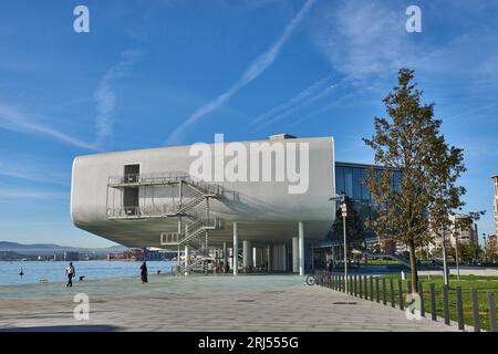 Museo d'Arte e Cultura del Botin Centre. Fondazione Botin, architetto Renzo piano. Santander, Cantabria, Spagna, Europa. Foto Stock