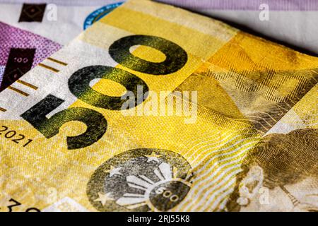 Fronte del disegno di legge di 500 peso delle Filippine. 500 peso filippino. Valuta dello stato dell'isola. Primo piano estremo di 500 peso. Microscopico Foto Stock