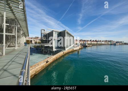 Museo d'Arte e Cultura del Botin Centre. Fondazione Botin, architetto Renzo piano. Santander, Cantabria, Spagna, Europa. Foto Stock