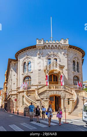 Monaco e il suo fascino al culmine dell'estate in un caldo ardente. Monaco et ses charmes en plein coeur de l'été sous une chaleur caniculaire. Foto Stock