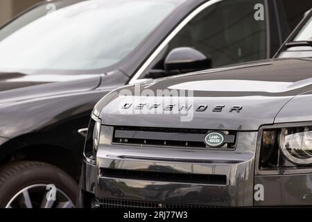 Segni e simboli, un difensore di Landrover. Foto Stock