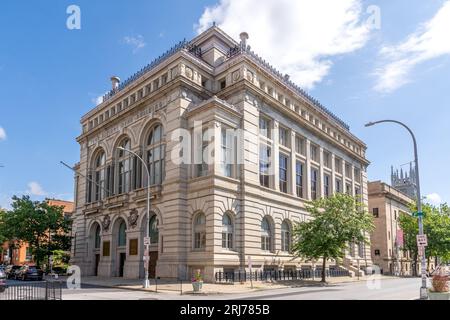 Troy, New York – USA – 13 agosto 2023 la Troy Savings Bank Music Hall, un luogo di concerti ornato di riferimento a Troy, Rensselaer County, New York. Costruito nel secondo Foto Stock