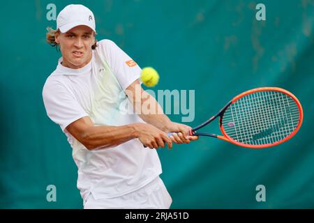 Jonas Forejtek della Repubblica Ceca, Prague Open 2023, ATP Challenger IBG Tournament, Praga, Repubblica Ceca, 21 agosto 2023. (Foto CTK/Pavel Lebeda) Foto Stock