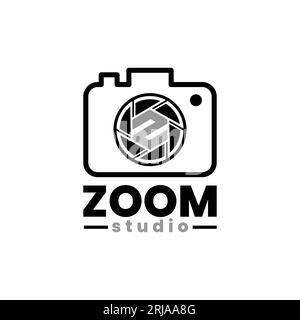 Iniziali lettera Z sull'obiettivo della fotocamera Logo per fotografi Studio Photo Design Inspiration Illustrazione Vettoriale