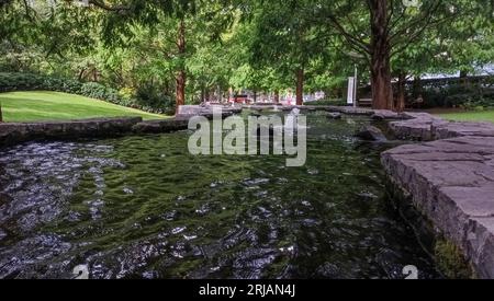 Il parco acquatico Jubilee Park a Canary Wharf, Londra, Regno Unito Foto Stock