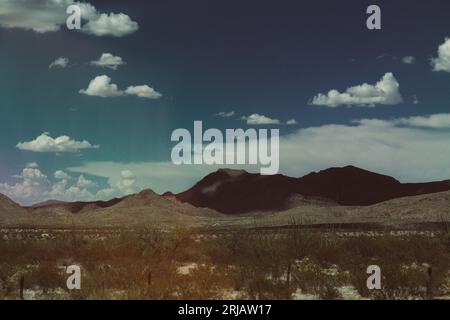 Microdosaggio - immagini psichedeliche dell'ovest americano Foto Stock