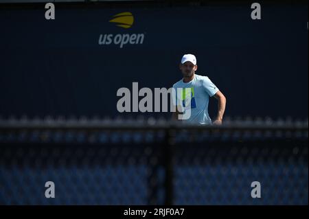 New York, Stati Uniti. 22 agosto 2023. Il belga David Goffin raffigurato in azione durante una sessione di allenamento al torneo di tennis US Open Grand Slam, a Flushing Meadow, New York City, USA, . BELGA PHOTO TONY BEHAR Credit: Belga News Agency/Alamy Live News Foto Stock