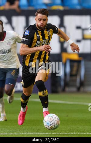 Arnhem, Paesi Bassi. 19 agosto 2023. ARNHEM, PAESI BASSI - 19 AGOSTO: Gabriel Vidovic di Vitesse durante l'Eredivisie match olandese tra Vitesse e PSV allo Stadion Gelredome il 19 agosto 2023 ad Arnhem, Paesi Bassi. (Foto di /Orange Pictures) credito: Orange Pics BV/Alamy Live News Foto Stock