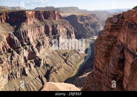 Una vista panoramica del Grand Canyon dal remoto bordo nord che si affaccia su Toroweap in Arizona. Foto Stock