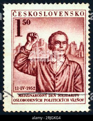 "Giornata internazionale della solidarietà dei prigionieri politici liberati”, 11 aprile 1952. Francobollo emesso in Cecoslovacchia nel 1952. La giornata internazionale di liberazione dei campi di concentramento nazisti si celebra ogni anno l'11 aprile, in commemorazione della liberazione del campo di concentramento di Buchenwald nel 1945. Foto Stock