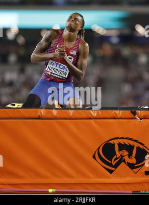 Budapest, Ungheria. 22 agosto 2023. JuVaughn Harrison degli Stati Uniti reagisce durante la finale maschile di salto in alto dei Campionati mondiali di atletica leggera Budapest 2023 a Budapest, in Ungheria, 22 agosto 2023. Crediti: Wang Lili/Xinhua/Alamy Live News Foto Stock