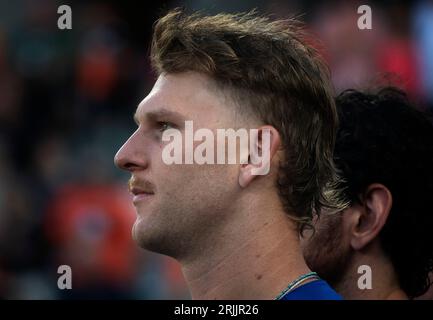 Baltimora, Stati Uniti. 22 agosto 2023. BALTIMORE, MD - 22 AGOSTO: Lanciatore di rilievo dei Toronto Blue Jays Bowden Francis (44) prima di una partita della MLB tra i Baltimore Orioles e i Toronto Blue Jays, il 22 agosto 2023, all'Orioles Park a Camden Yards, a Baltimora, Maryland. (Foto di Tony Quinn/SipaUSA) credito: SIPA USA/Alamy Live News Foto Stock