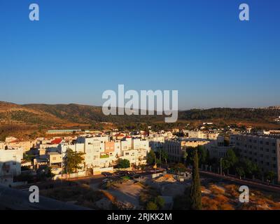 Si affaccia su Beit Shemesh prima dello Shabbat Foto Stock