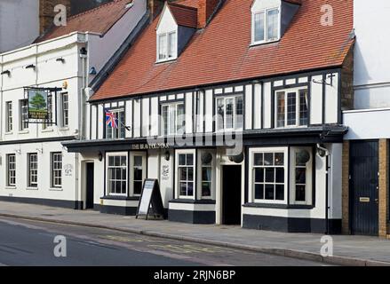 The Brave Old Oak pub in Watling Street a Towcester, Northamptonshire, Inghilterra, Regno Unito Foto Stock