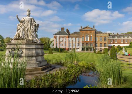 Statue of Queen Victoria in front of Kensington palace, London. Stock Photo