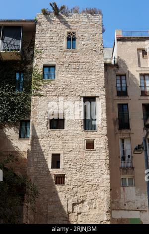 Barcellona, Spagna - 9 agosto 2023 Residenza storica conservata: Un monumento a Barcellona Foto Stock