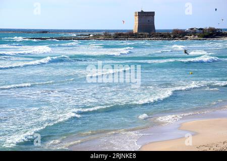 Vista sul mare a Porto Cesareo una piccola cittadina turistica del Salento nel sud Italia Foto Stock