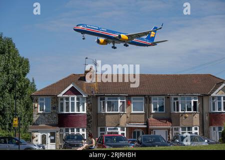 Heathrow, Londra, Regno Unito. 23 agosto 2023. Arrivi di aeromobili all'aeroporto di Londra Heathrow nell'estate 2023 Foto Stock