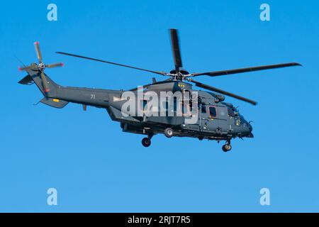 Elicottero militare Airbus H225M dell'Aeronautica militare ungherese alla celebrazione dello stato ungherese del 20.08.2023 Budapest, Ungheria Foto Stock