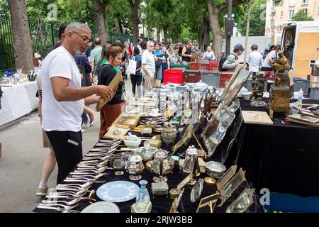 Mercato delle pulci porte de Vanves. Parigi. Francia, Europa. Foto Stock