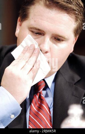Bildnummer: 52011438 Datum: 02.08.2007 Copyright: imago/Xinhua Scott Jennings (USA/Casa Bianca Vice Direttore affari politici) während einer Sitzung des Justizausschusses des Senates a Washington DC - PUBLICATIONxNOTxINxCHN, Personen; 2007, Washington D.C., Ausschusssitzung, Anhörung, Politik, Politiker,; , hoch, Kbdig, Einzelbild, Close, Vereinigte Staaten von Amerika, Randbild, gente Foto Stock