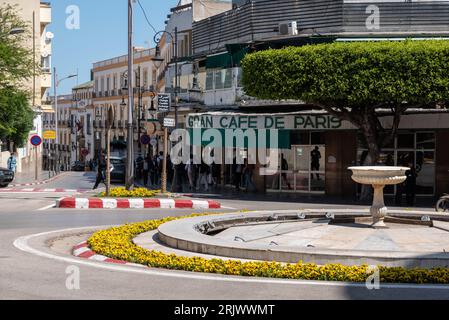 TANGERI, MAROCCO - 30 marzo 2023 - famoso Gran Cafe de Paris nel centro di Tangeri, Marocco Foto Stock