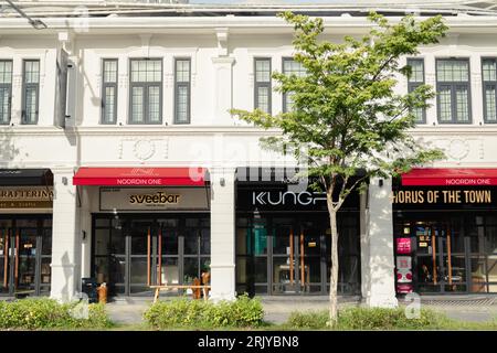 Penang, Malesia - 6 luglio 2023: Georgetown Jalan Gurdwara shopping e Cafe Street Foto Stock