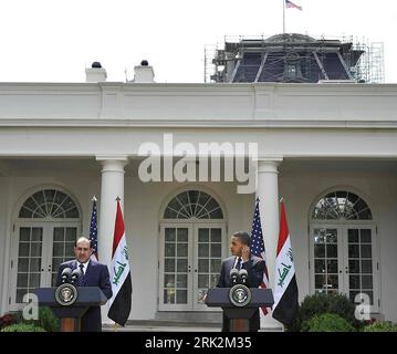 Bildnummer: 53220481 Datum: 22.07.2009 Copyright: imago/Xinhua (090722) - WASHINGTON, 22 luglio 2009 (Xinhua) - il presidente degli Stati Uniti Barack Obama (R) e il primo ministro iracheno Nouri al-Maliki tengono una conferenza stampa congiunta a Washington, DC, 22 luglio 2009. Obama ha incontrato Maliki qui mercoledì, il primo tra le due parti da quando le truppe statunitensi si sono ritirate dalle città irachene alla fine di giugno. (Xinhua/Zhang Yan) (5)US-IRAQ-OBAMA-MALIKI-CONFERENZA STAMPA PUBLICATIONxNOTxINxCHN People Politik kbdig xkg 2009 quer o0 USA, Premierminister, Pressekonferenz, Pressetermin Bildnummer 53220481 Data 22 07 2009 Co Foto Stock