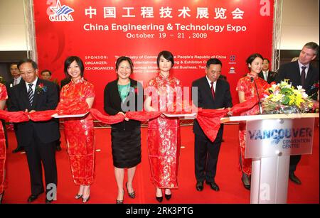 Bildnummer: 53544121 Datum: 19.10.2009 Copyright: imago/Xinhua (091020) -- VANCOUVER, 20 ottobre 2009 (Xinhua) -- Vice Ministro del commercio cinese Chen Jian (3rd R), Ambasciatore cinese in Canada LAN Lijun (1st L), senatore canadese Yonah Martin (3rd L) e Ian Burney, vice ministro del Ministero del commercio internazionale canadese, partecipa alla cerimonia di apertura del China Engineering and Technology Expo a Vancouver, Canada, 19 ottobre 2009. La China Engineering and Technology Expo ha aperto qui lunedì, il primo del suo genere sponsorizzato in Nord America dal governo cinese. Circa 36 in vantaggio Foto Stock