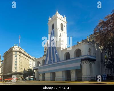 The historic Cabildo of Buenos Aires flagged for the celebrations of 9th July. It was the seat of the Town Hall in colonial times. Foto Stock