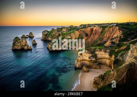 Una spettacolare bellezza del tramonto a Lagos, Portogallo. Foto Stock