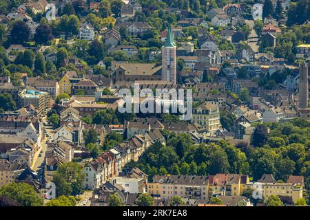 Vista aerea, Evang. Christuskirche, cantiere con ristrutturazione e campanile coperto, Schwelm, zona della Ruhr, Renania settentrionale-Vestfalia, Germania, Worshi Foto Stock