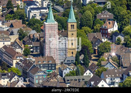 Vista aerea, Evang. Christuskirche, cantiere con ristrutturazione e campanile coperto, Schwelm, zona della Ruhr, Renania settentrionale-Vestfalia, Germania, Worsh Foto Stock