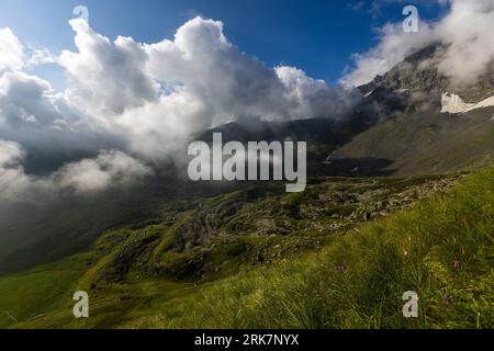 Dusheti, Georgia. Fai un'escursione sul passo Chaukhi Foto Stock