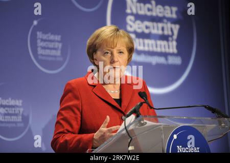 Bildnummer: 53939131 Datum: 13.04.2010 Copyright: imago/Xinhua (100413) - WASHINGTON, 13 aprile 2010 (Xinhua) - la cancelliera tedesca Angela Merkel ospita un briefing durante il vertice sulla sicurezza nucleare in corso a Washington D.C., capitale degli Stati Uniti, 13 aprile 2010. (Xinhua/Zhang Jun) (zw) (3)U.S.-WASHINGTON-NUCLEAR SECURITY SUMMIT-MERKEL-BRIEFING PUBLICATIONxNOTxINxCHN Politik People Atomgipfel kbdig xub 2010 quer premiumd xint Bildnummer 53939131 Data 13 04 2010 Copyright Imago XINHUA Washington aprile 13 2010 XINHUA cancelliere tedesco Angela Merkel ospita un News Briefing durin Foto Stock