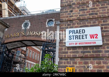 LONDRA - 18 LUGLIO 2023: St Mary's Hospital in Praed Street a Paddington, Londra. Sito del laboratorio Alexander Flemming Foto Stock