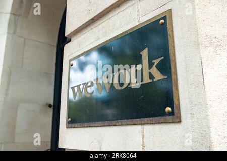 LONDRA - 27 LUGLIO 2023: Filiale WeWork a Marylebone, spazio di lavoro per fornitori o co-working Foto Stock