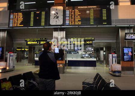 100418 -- BUCHAREST, April 18, 2010 Xinhua -- Photo taken on April 17, 2010 shows the inside view of the Henri Coanda International Airport in Bucharest, capital of Romania. The country closed its airspace at 1500 GMT Saturday with the ash cloud expected to cover the whole country starting around 1800 GMT. Xinhua/Gabriel Petrescu yy 2ROMANIA-AIRSPACE-CLOSURE PUBLICATIONxNOTxINxCHN Stock Photo