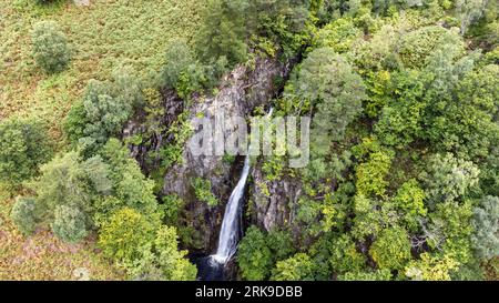 Drone point of view photo of the Grey Mares Waterfall, near Kinlochleven in Scotland. This spectacular waterfall is about 60 meters high. Foto Stock